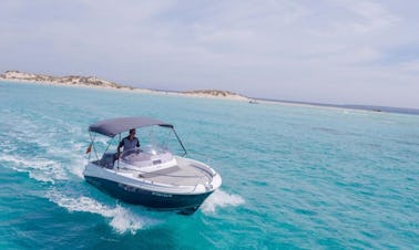 Location de bateau ponté Jeanneau Cap Camarat 5.5 WA de 18' à Eivissa, Espagne