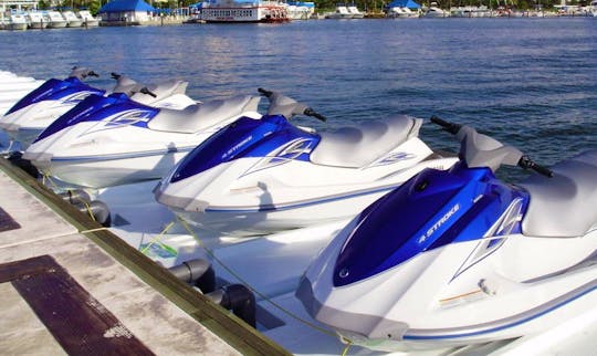 Experience The Thrill Of Speed and Have Fun on Waverunner Jet Ski in Cancún, Mexico