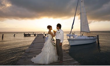 Alquile este velero oceánico de 40 pies para 10 personas en Cancún, México