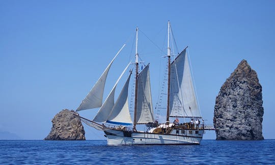 Charter Caicco Gulet in Siracusa, Italy