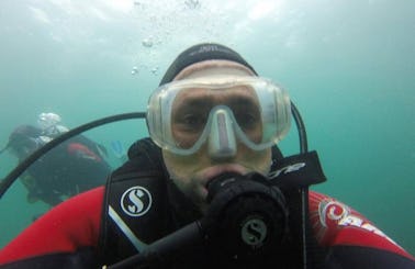 Beginner Scuba Diving Lesson in Cork