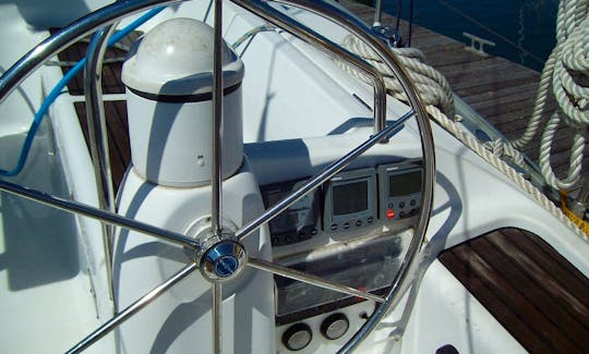 Jeanneau Sun Odissey 40 Cruising Monohull For Charter in Port dell'Etna - Marina di Riposto