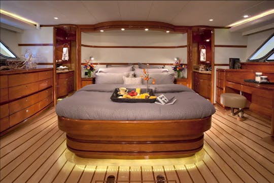 67ft Luxury New Yacht in Vancouver, Canada