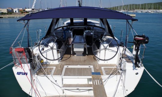 8 Persons 41' Oceanis Cruising Monohull Charter in Sukošan, Kroatia