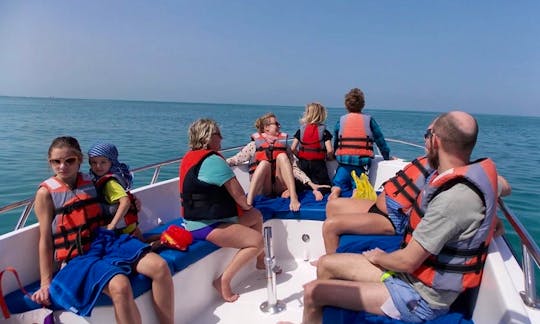 Boat Cruise for 6 Person in Al Jazirah Al Hamra, UAE