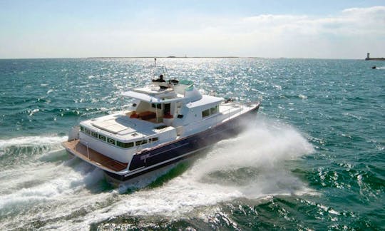 Charter Lagoon Power 43 For 10 people in Puerto Vallarta, Mexico