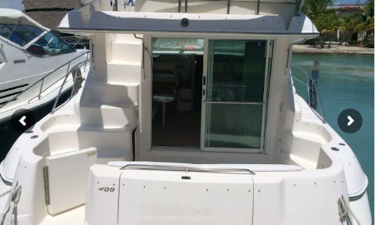 Sea Ray 40 fly Motor Yacht Rental in Cancún, Quintana Roo