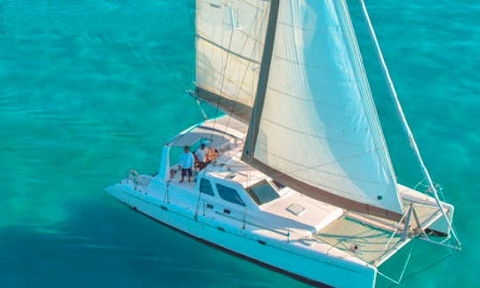 35 Persons 44' Cruising Catamaran in Cancún, Mexico For Charter