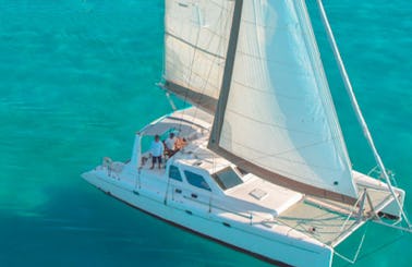 35 Persons 44' Cruising Catamaran in Cancún, Mexico For Charter
