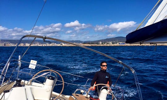 Discover Palamós, Catalunya on 39 ft Jeanneau Sun Odyssey Cruising Monohull