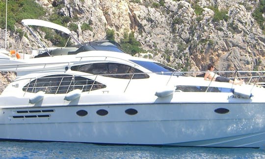 Private Luxury Motor Yacht for tour in Barcelona Equipped with Motion Stabilizer