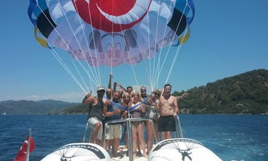 Une expérience incroyable de parachute ascensionnel prête à réserver au départ d'Antalya, en Turquie.