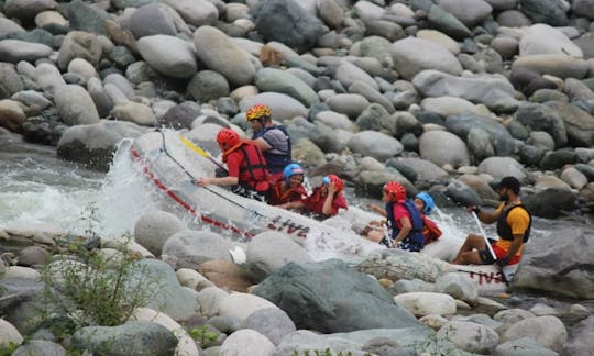 Explore Muğla, Turquia, em uma forma aventureira de rafting