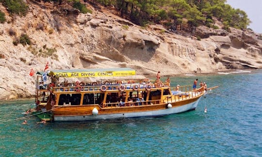 Daily rent this traditional boat in Kemer, Antalya, Turkey