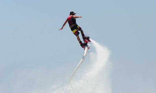 Disfruta de una increíble experiencia de flyboard en Ankara, Turquía