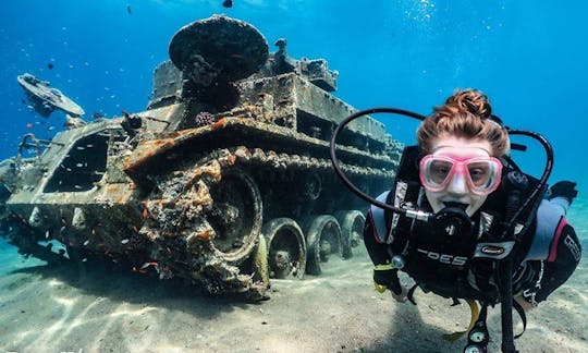 Bucea y explora el increíble mundo submarino en la gobernación de Ma'an, Jordania