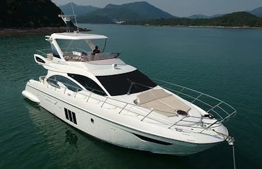 Azimut 53 Power Mega Yacht For 20 People in Hong Kong Island