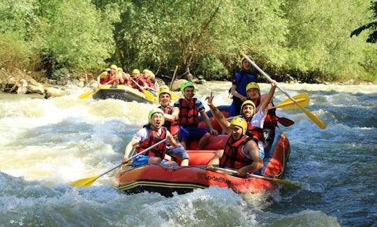 Experimente la emoción del rafting en Antalya, Turquía