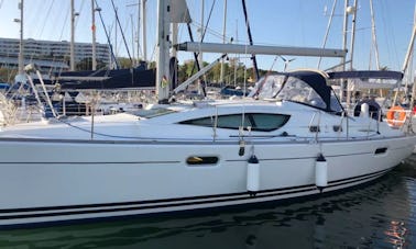 Charter Jeanneau Sun Odyssey 39' deck saloon yacht in Lisbon, Portugal