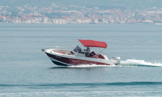 Aluguel de barcos a motor Atlantic Marine Open 6.70 em Trogir, Split, Kastela