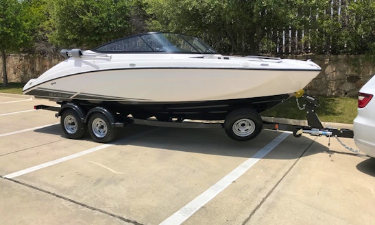 Minnesota Wakesurf Championship on Lake Minnetonka ... 2014 MasterCraft X10 Gen2 Surf Lake Lewisville, Texas ...