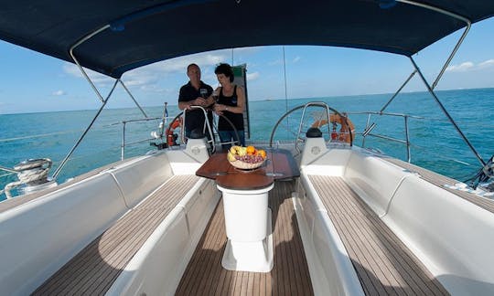 Amazing Cruising Monohull perfeito para 9 pessoas disponível para fretamento em Haifa, Israel