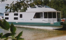 54ft Houseboat Charter in Sioux Narrows Nestor Falls, Canada