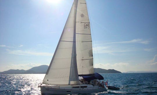 Jeanneau Sun Odyssey 36i Cruising Monohull