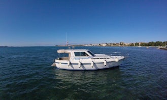 Adria 1002 Yacht rental in Zadar for 10 guests