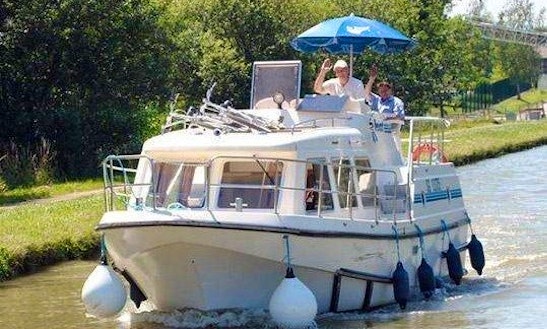 The Delights Of The Aquitaine Cruise Aboard The Spacious 29' Canal Boat