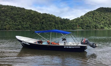 Go Fishing On This 4 Persons Center Console in Chocó, Colombia