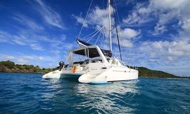 Gato a vela Leopard 43 con capitán y tripulación certificados por la USCG en Ceiba, Puerto Rico