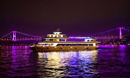 Book a Dinner Cruise in İstanbul, Turkey for 500 people!