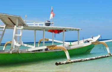 Rent a 15 Person Traditional Boat and Cruise the Gili Islands