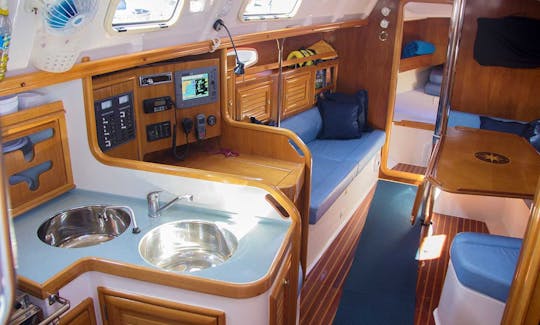 Charter 36' Delta Cruising Monohull in Angra dos Reis, Brazil