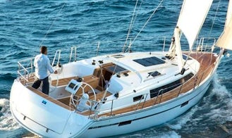 Bavaria 37 Cruiser Cruising Monohull Charter in Zadar, Croatia For 8 People