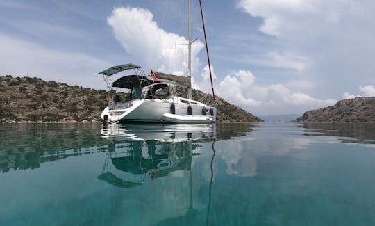 Cruising Jennau Sailboat rental in Muğla