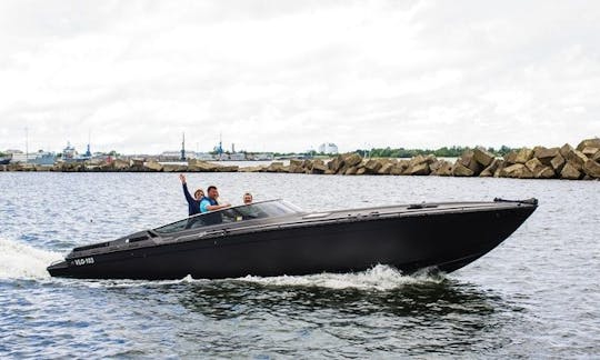 Formula F311 powerboat for rent near Tallinn, Estonia