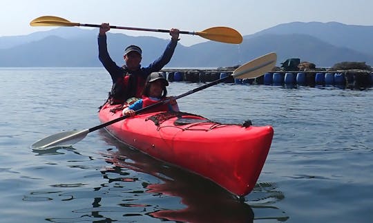 Family paddling