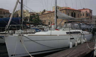 Iate à vela Beneteau Oceanis de 37 pés em Chania, Grécia