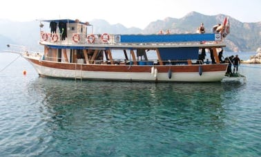 Awesome Diving boat in Mugla