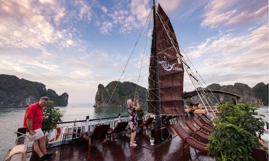 Cruising in Bai Tu Long bay