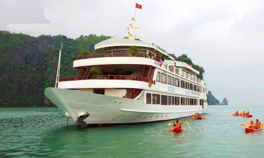 Royal Wings Cruise in Halong Bay