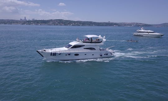 Cruise the waters of İstanbul with this Luxury Yacht