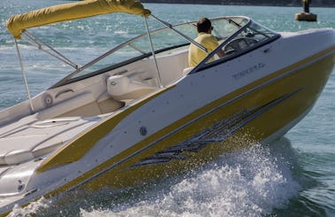 Awesome Rinker Captiva for 3 people for rent in İstanbul