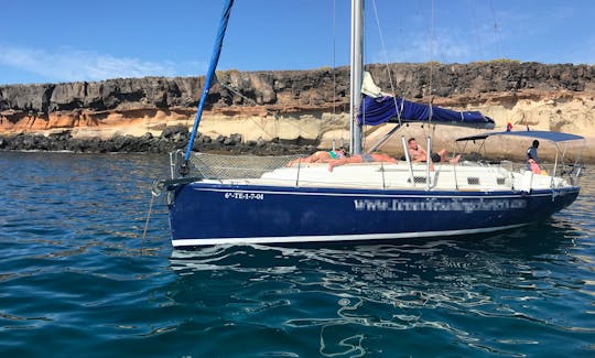 40ft Pecazul Cruising Monohull Charter in Costa AdejeAdeje (Tenerife), Spain