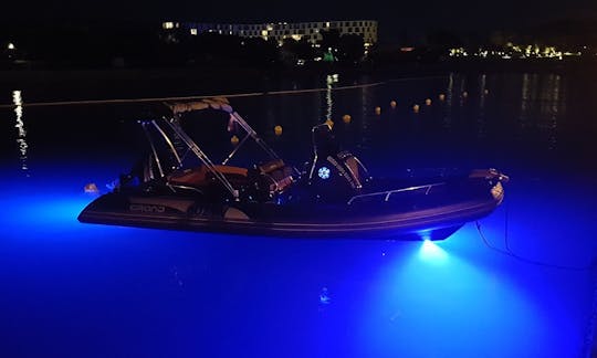 Louez ce Grand 650 RIB à Rovinj pour un maximum de 6 personnes