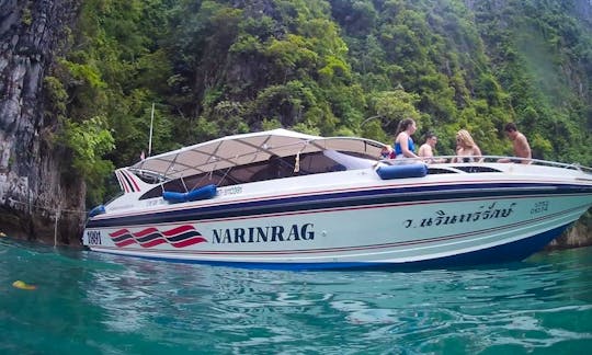 Explore Phi Phi Island with family and friends aboard this 25 people cuddy cabin