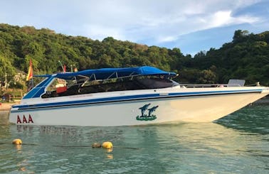 Charter this bowrider to enjoy Famous 6 Islands Trip in Rayong, Thailand