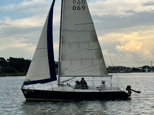 Rent 26ft 'Takin Names' Colgate Sailboat In Kemah, Texas